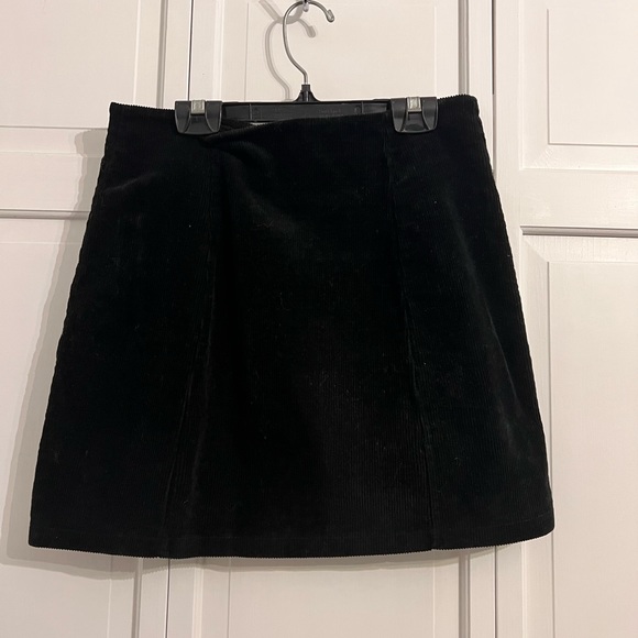 BRANDY MELVILLE Mini Corduroy Zip-Up Skirt - Picture 2 of 2